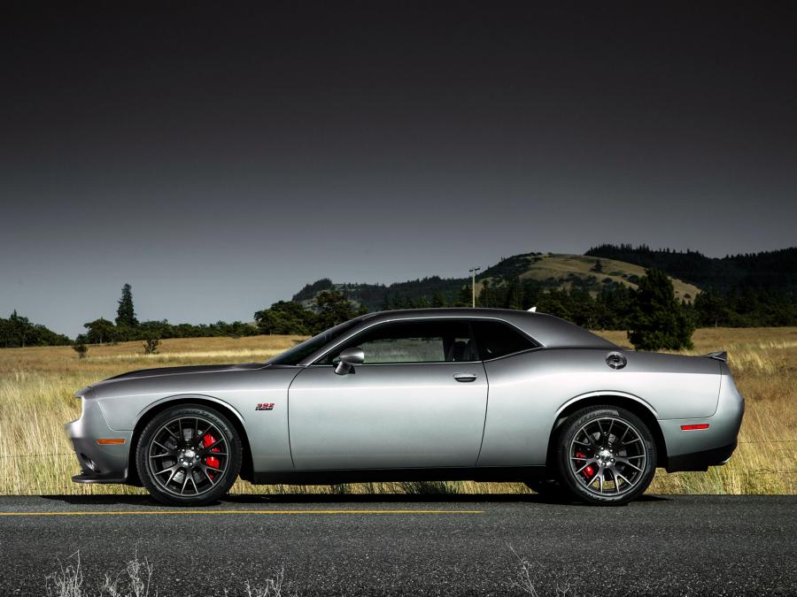  Dodge Challenger SRT 392 2015 года  (фото 17 из 21)